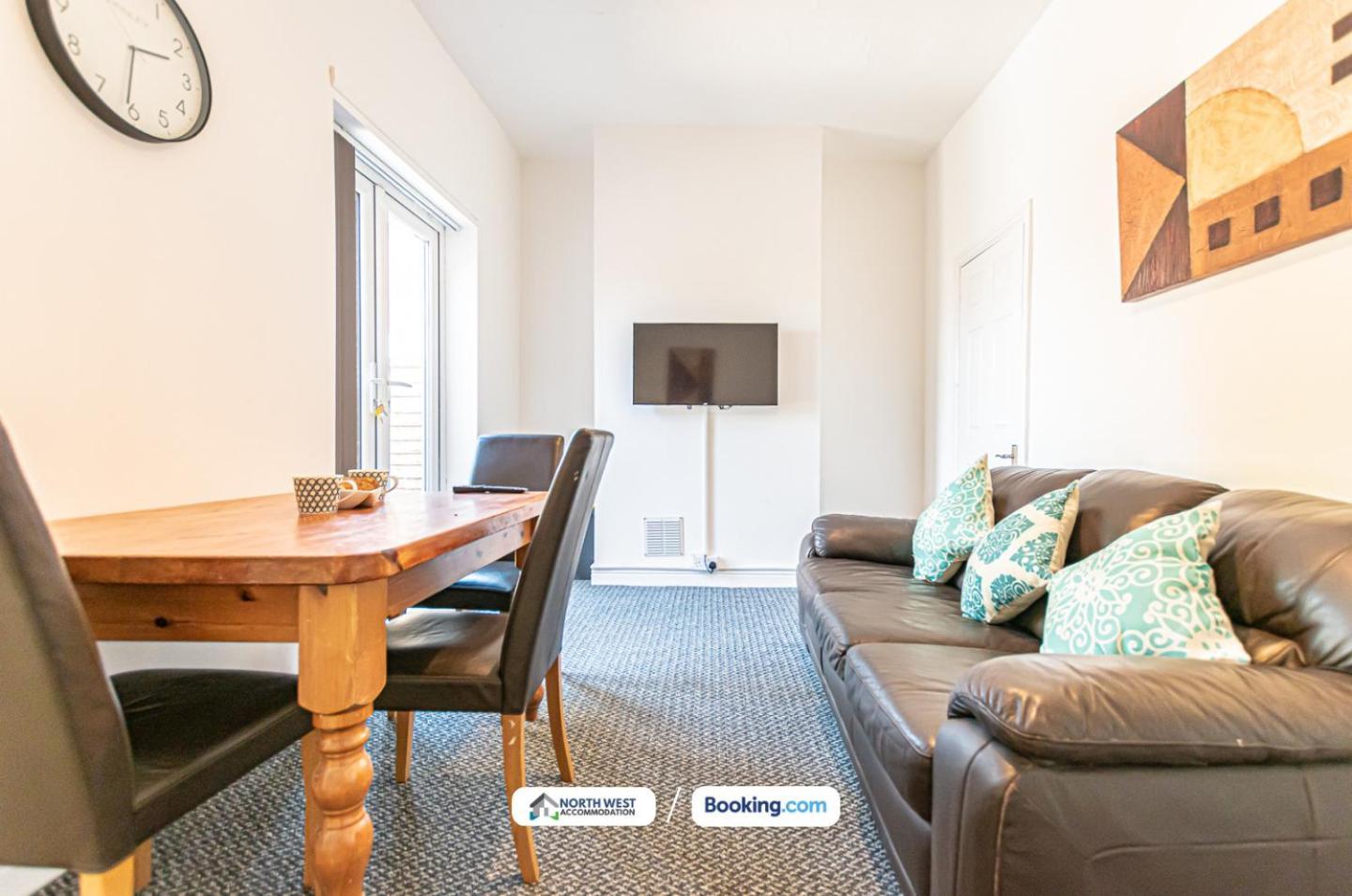 Modern 3Br House In Ince Ideal For Contractors & Long Stays Wigan Eksteriør bilde